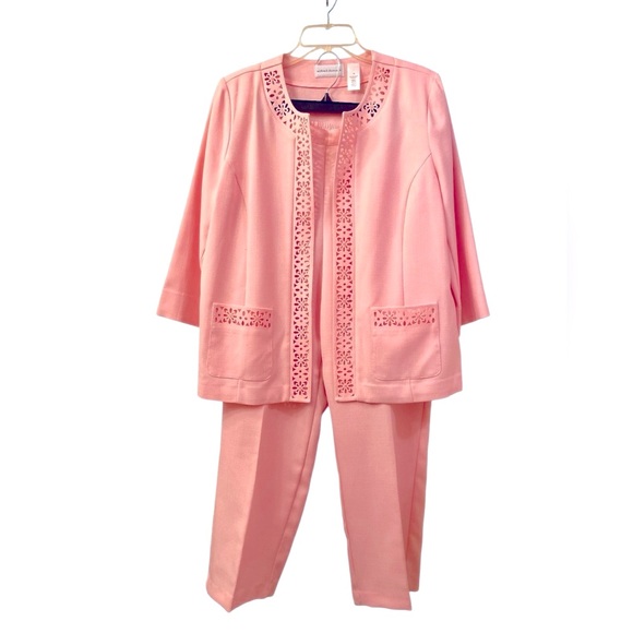 Ensemble Femme Alfred Dunner 2 Pièces Rayures Violettes Et Blanches - Pantalon + Haut, Taille XL/18w, Coupe Confortable